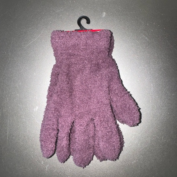 BNWT, Snugadoo, adult soft gloves , OSFA - Picture 2 of 4